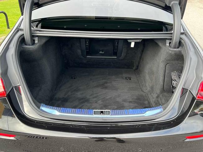 MERCEDES-BENZ S Class Photo 9