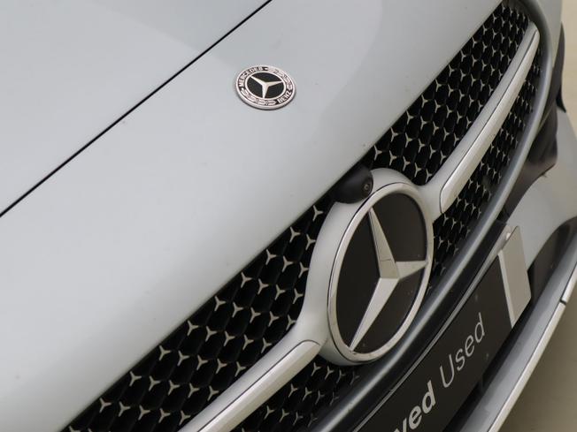 MERCEDES-BENZ C Class Photo 16