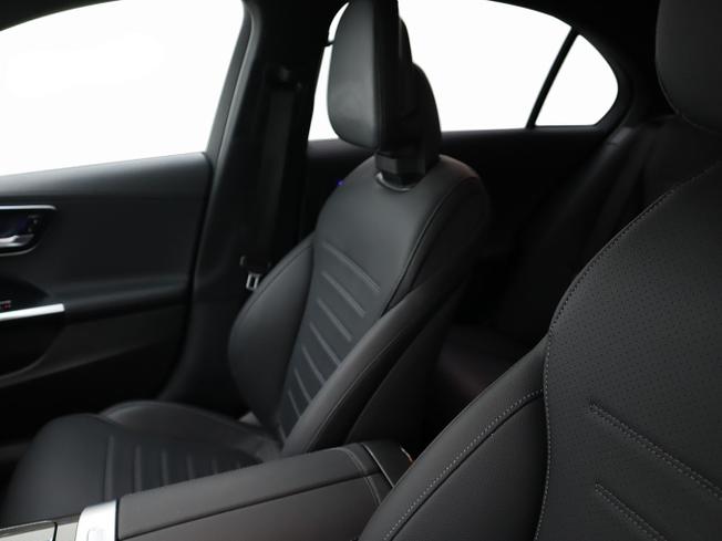 MERCEDES-BENZ C Class Photo 17