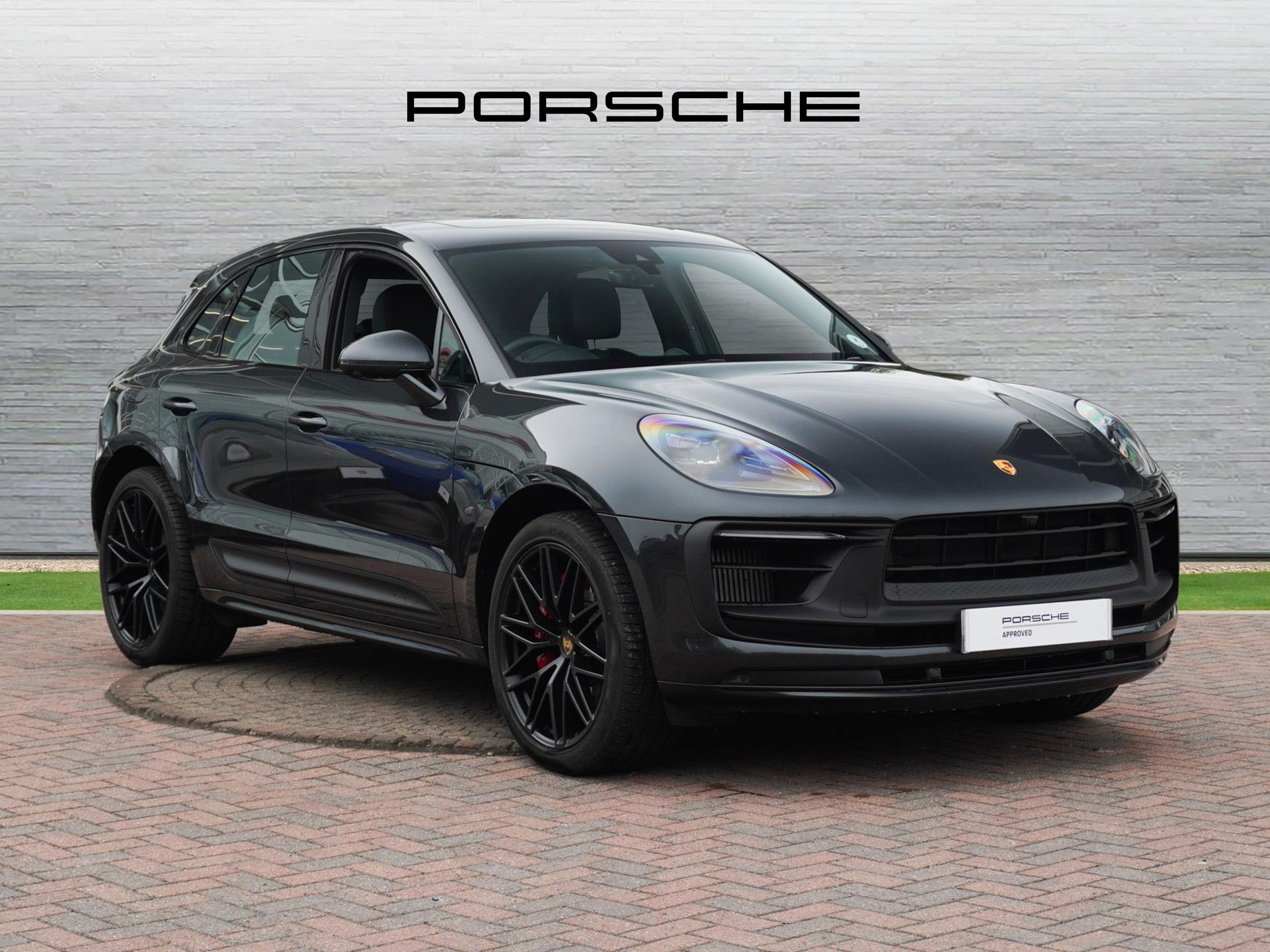 2025 Porsche Macan