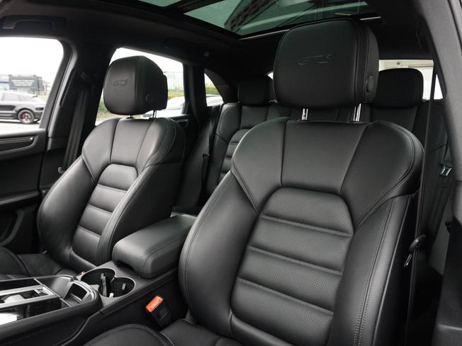PORSCHE Macan Photo 11