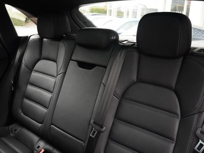 PORSCHE Macan Photo 12