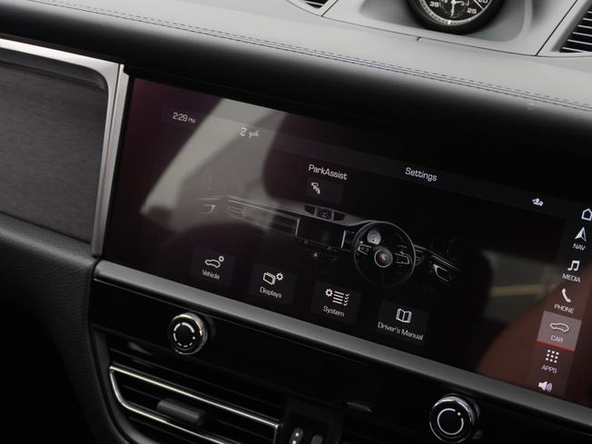 PORSCHE Macan Photo 19