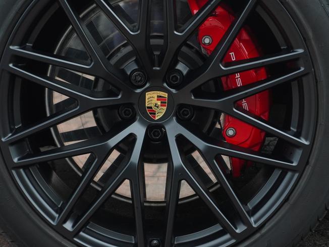 PORSCHE Macan Photo 21