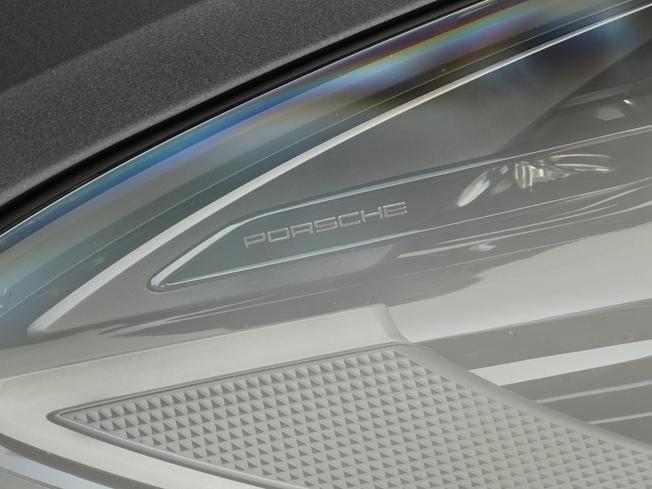 PORSCHE Macan Photo 37
