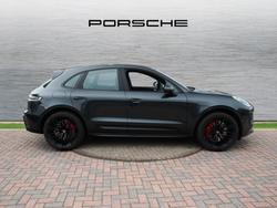 PORSCHE Macan Photo 5