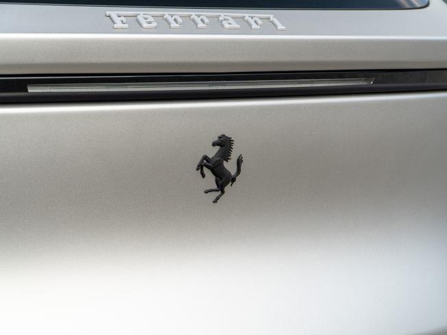 FERRARI Purosangue Photo 35