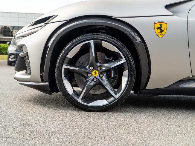FERRARI Purosangue Photo 41