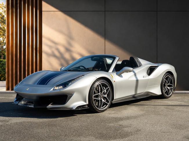 Ferrari 488 Pista Photo 2