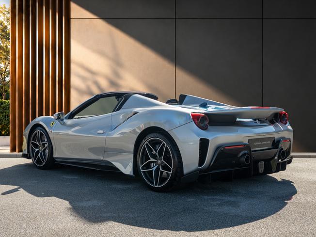 Ferrari 488 Pista Photo 4