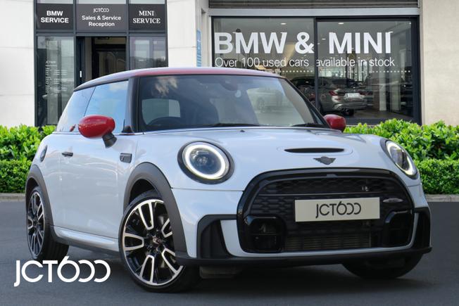 MINI Hatch Photo 1