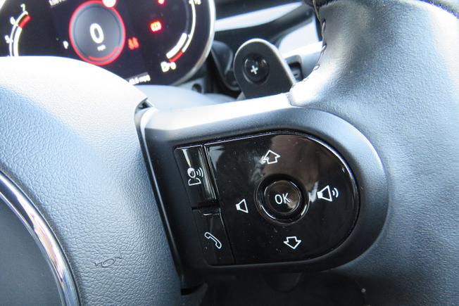 MINI Hatch Photo 20