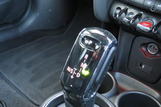 MINI Hatch Photo 23