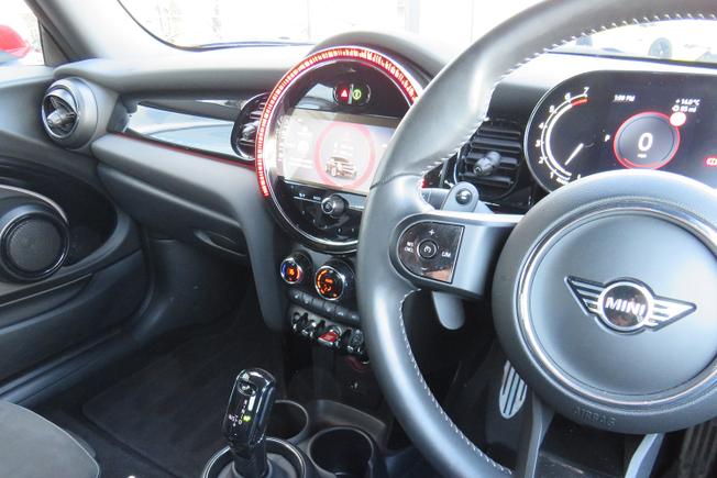 MINI Hatch Photo 27