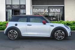 MINI Hatch Photo 3