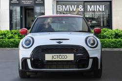 MINI Hatch Photo 4
