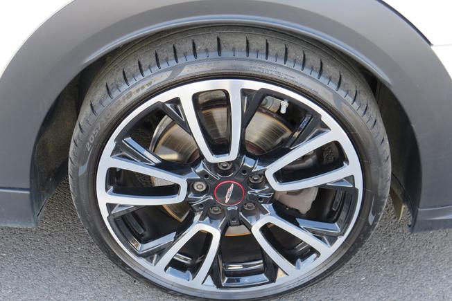 MINI Hatch Photo 7