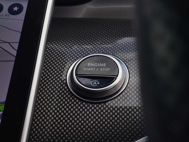 MERCEDES-BENZ C Class Photo 18