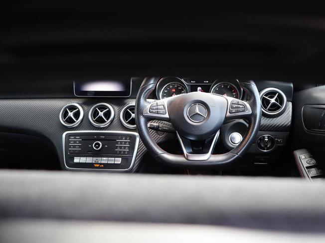MERCEDES-BENZ A Class Photo 12