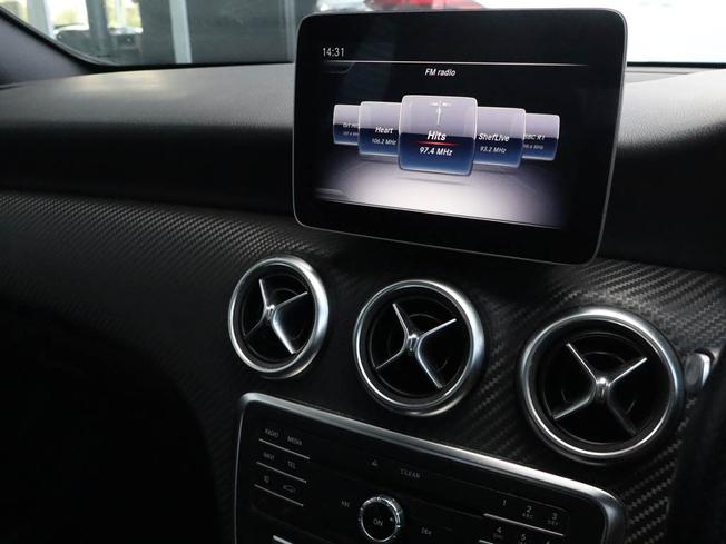 MERCEDES-BENZ A Class Photo 13