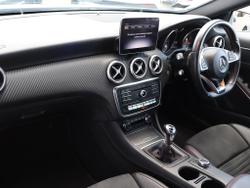 MERCEDES-BENZ A Class Photo 3