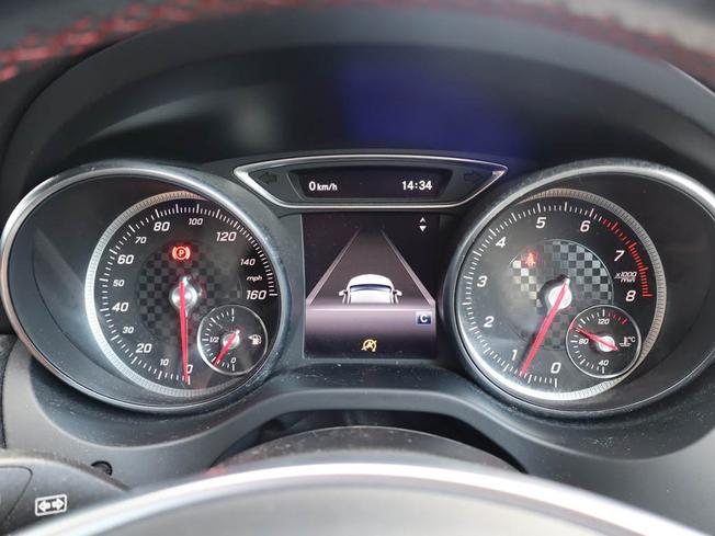 MERCEDES-BENZ A Class Photo 30