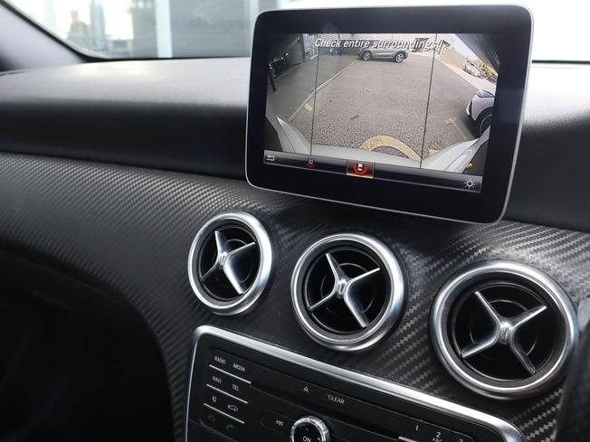 MERCEDES-BENZ A Class Photo 36