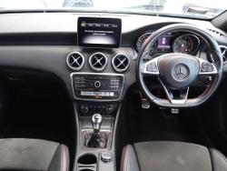 MERCEDES-BENZ A Class Photo 5