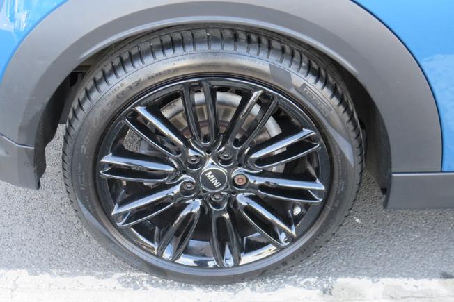 MINI Hatch Photo 12