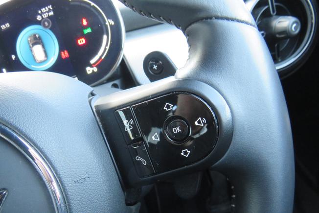MINI Hatch Photo 26