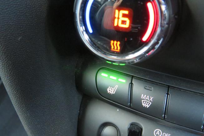 MINI Hatch Photo 31