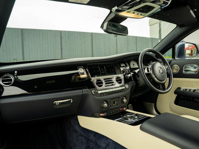 ROLLS-ROYCE Wraith Photo 22