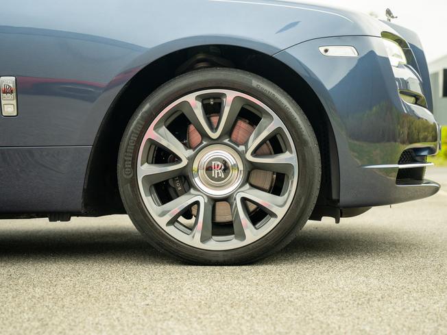 ROLLS-ROYCE Wraith Photo 36