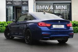 BMW M4 Photo 2