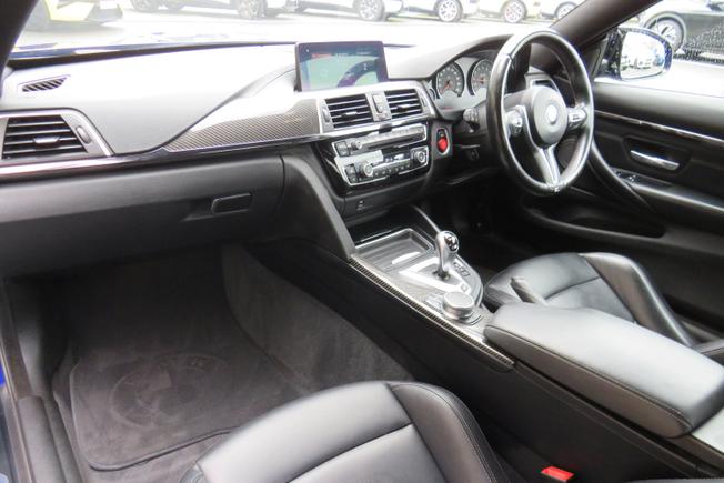BMW M4 Photo 20