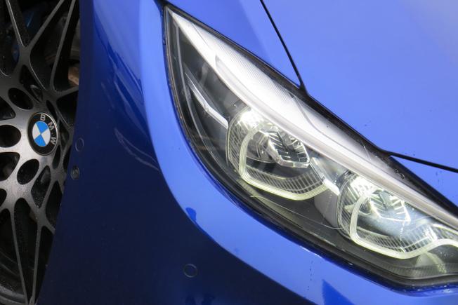 BMW M4 Photo 6