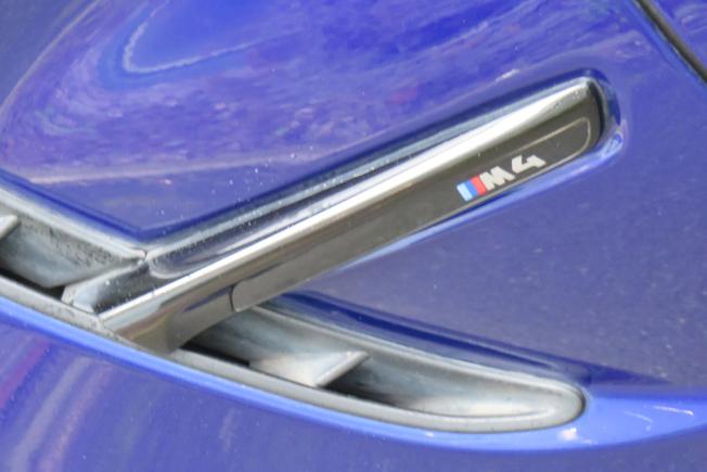 BMW M4 Photo 7