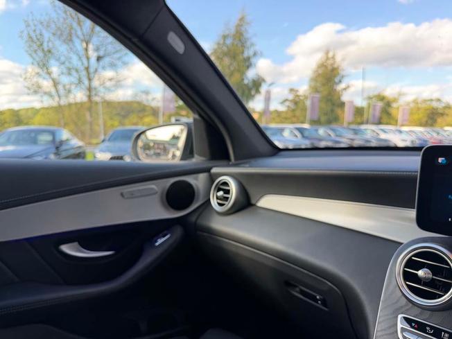 MERCEDES-BENZ Glc Photo 41