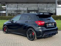MERCEDES-BENZ A Class Photo 2