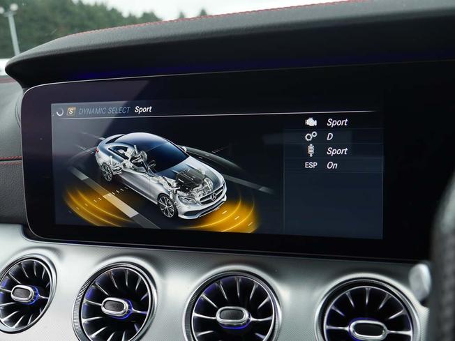 MERCEDES-BENZ E Class Photo 30