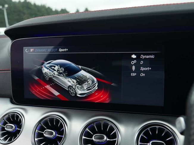 MERCEDES-BENZ E Class Photo 31