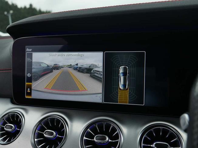 MERCEDES-BENZ E Class Photo 35