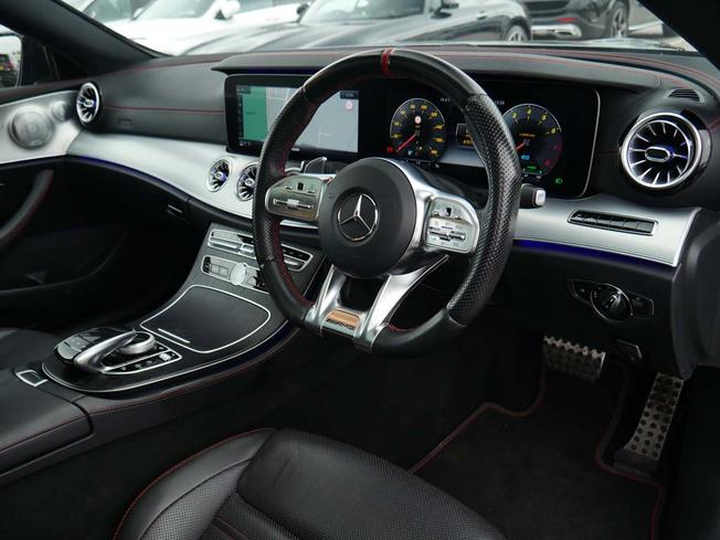 MERCEDES-BENZ E Class Photo 39