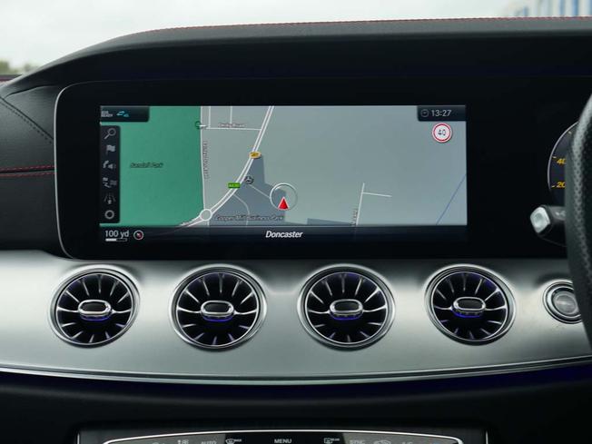 MERCEDES-BENZ E Class Photo 44