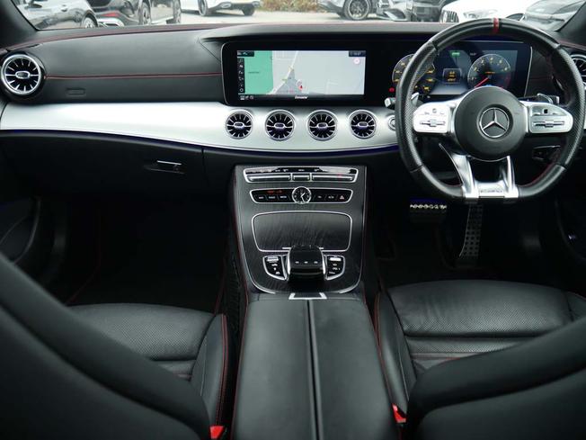MERCEDES-BENZ E Class Photo 5