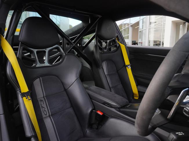 PORSCHE 911 Photo 11