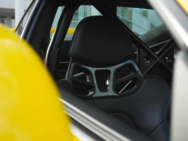 PORSCHE 911 Photo 13