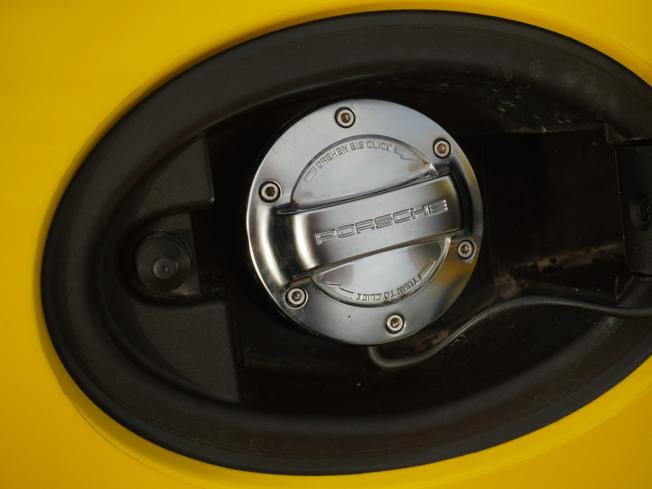 PORSCHE 911 Photo 21