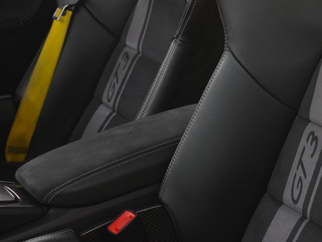 PORSCHE 911 Photo 39