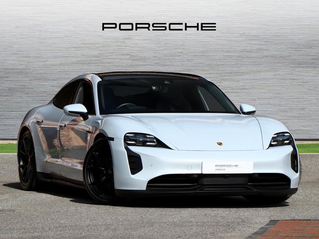 PORSCHE Taycan Photo 1